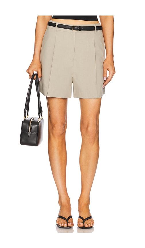 eaves siya short in khaki in green.