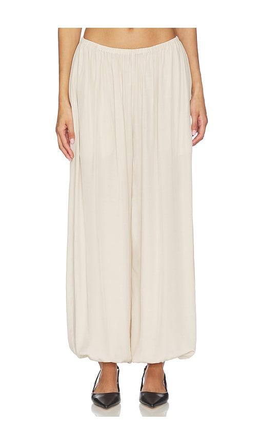 eaves x jasmine tookes kai balloon pant in beige.