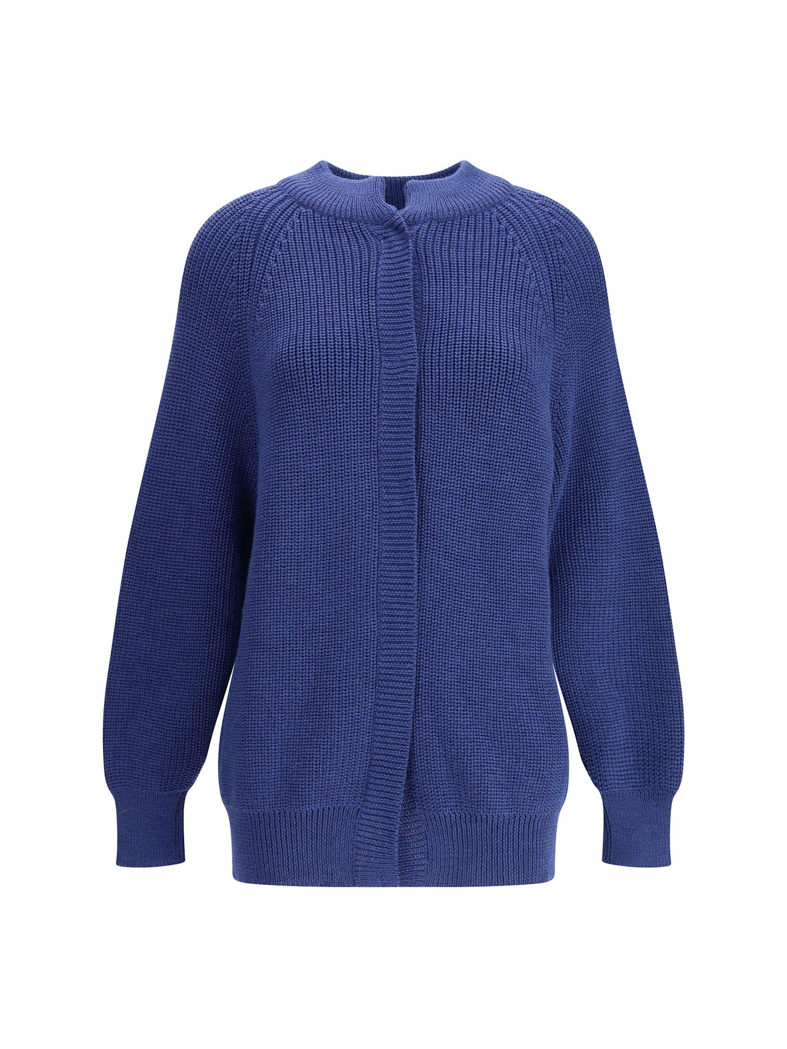 ella bomber sweater with an hook-and-eye closure