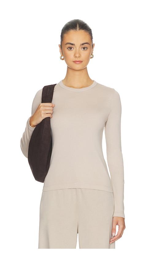 enza costa cotton new classic long sleeve tee in beige.