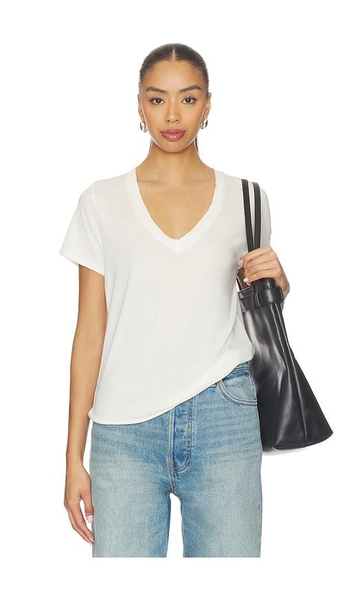 eterne cotton v-neck t-shirt in ivory.