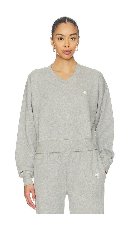 eterne cropped v-neck sweatshirt in grey.