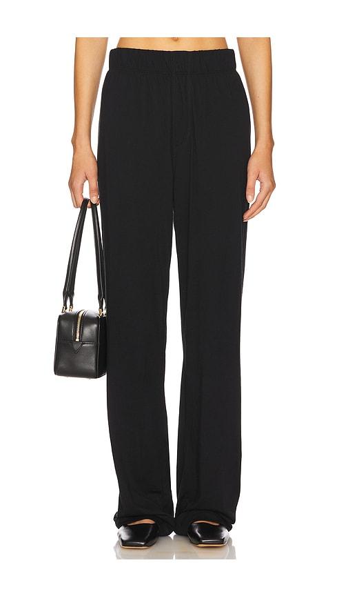 eterne lounge pant in black.