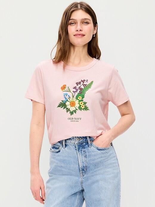 everywear logo graphic t-shirt