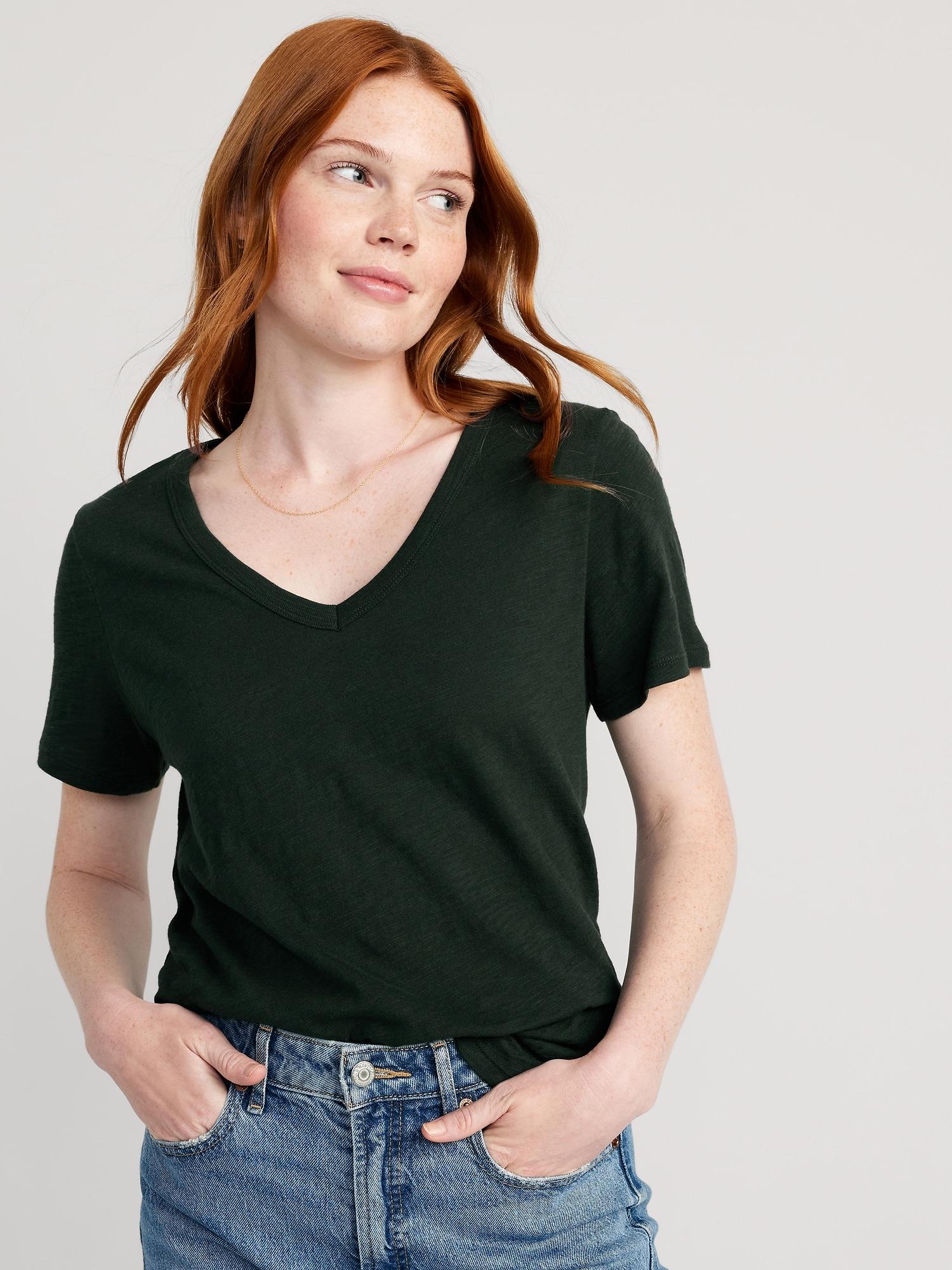 everywear v-neck t-shirt