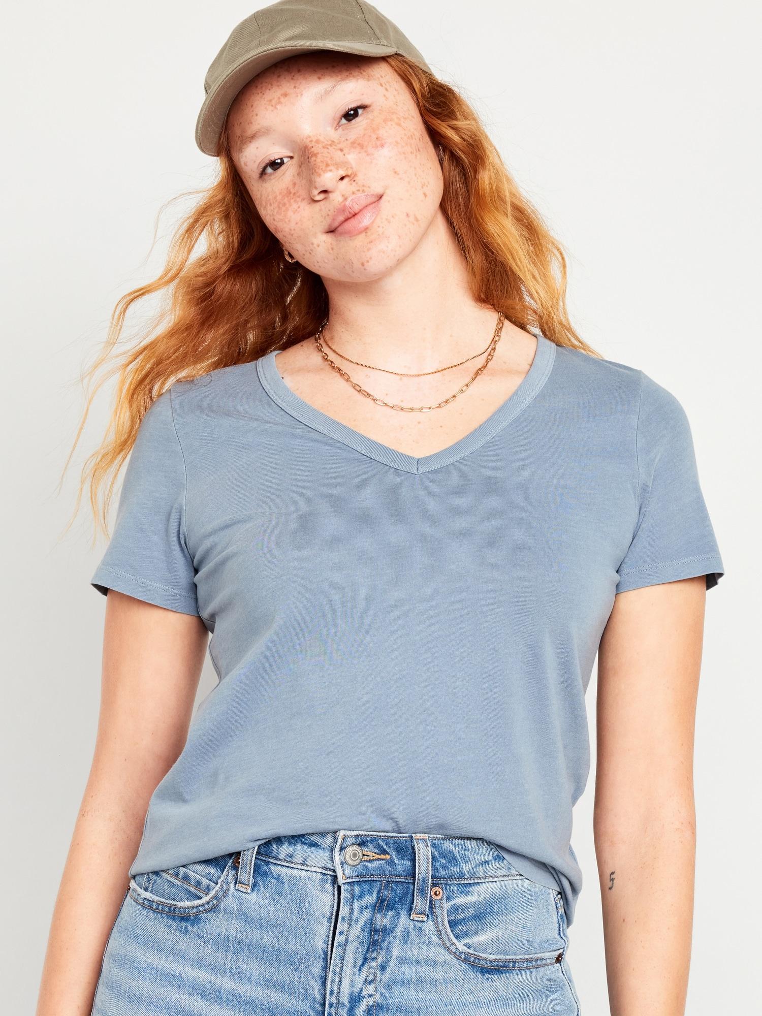 everywear v-neck t-shirt