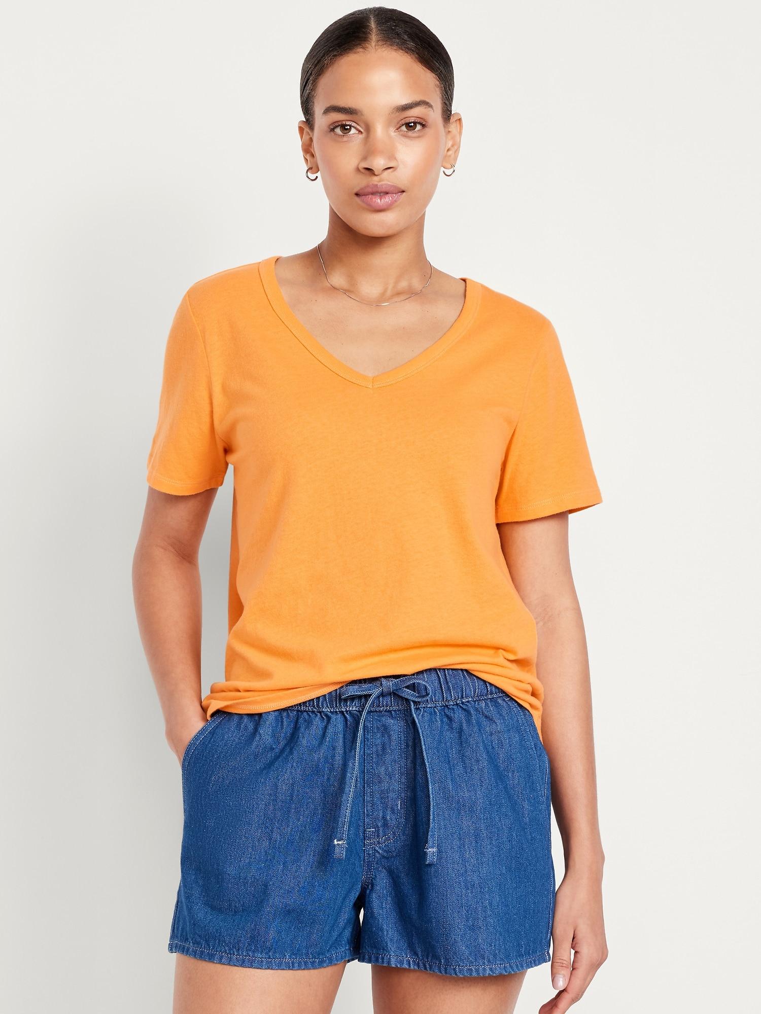 everywear v-neck t-shirt