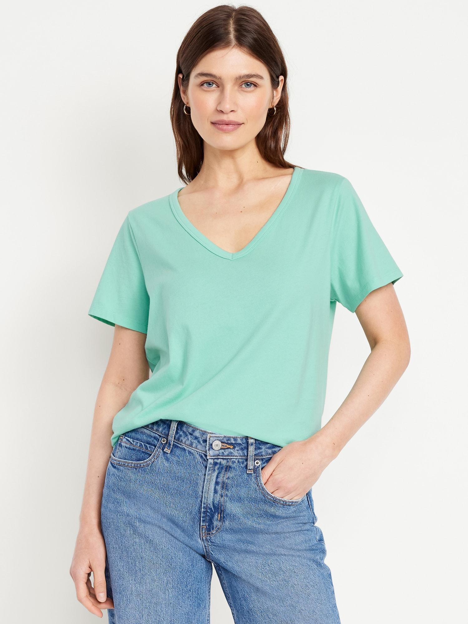 everywear v-neck t-shirt