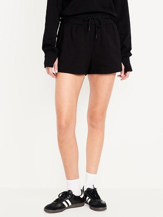 extra high-waisted dynamic fleece sweat shorts