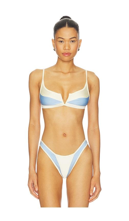 fae gypsy top in baby blue.