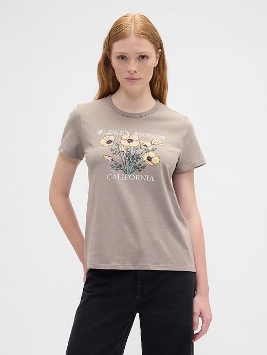 favorite graphic t-shirt