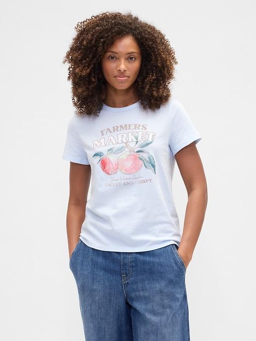 favorite graphic t-shirt