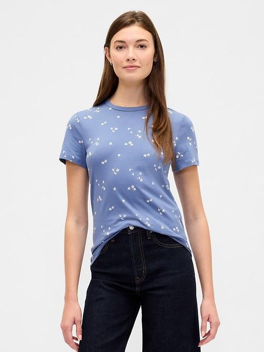 favorite graphic t-shirt