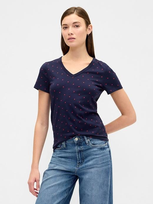 favorite v-neck t-shirt