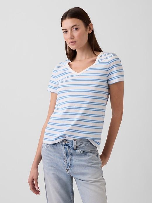 favorite v-neck t-shirt