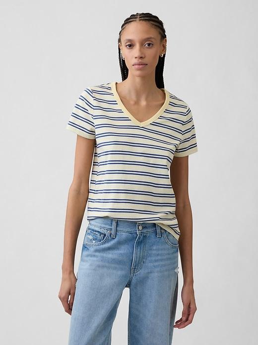 favorite v-neck t-shirt