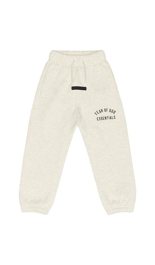 fear of god essentials kids classic sweatpant in grey.