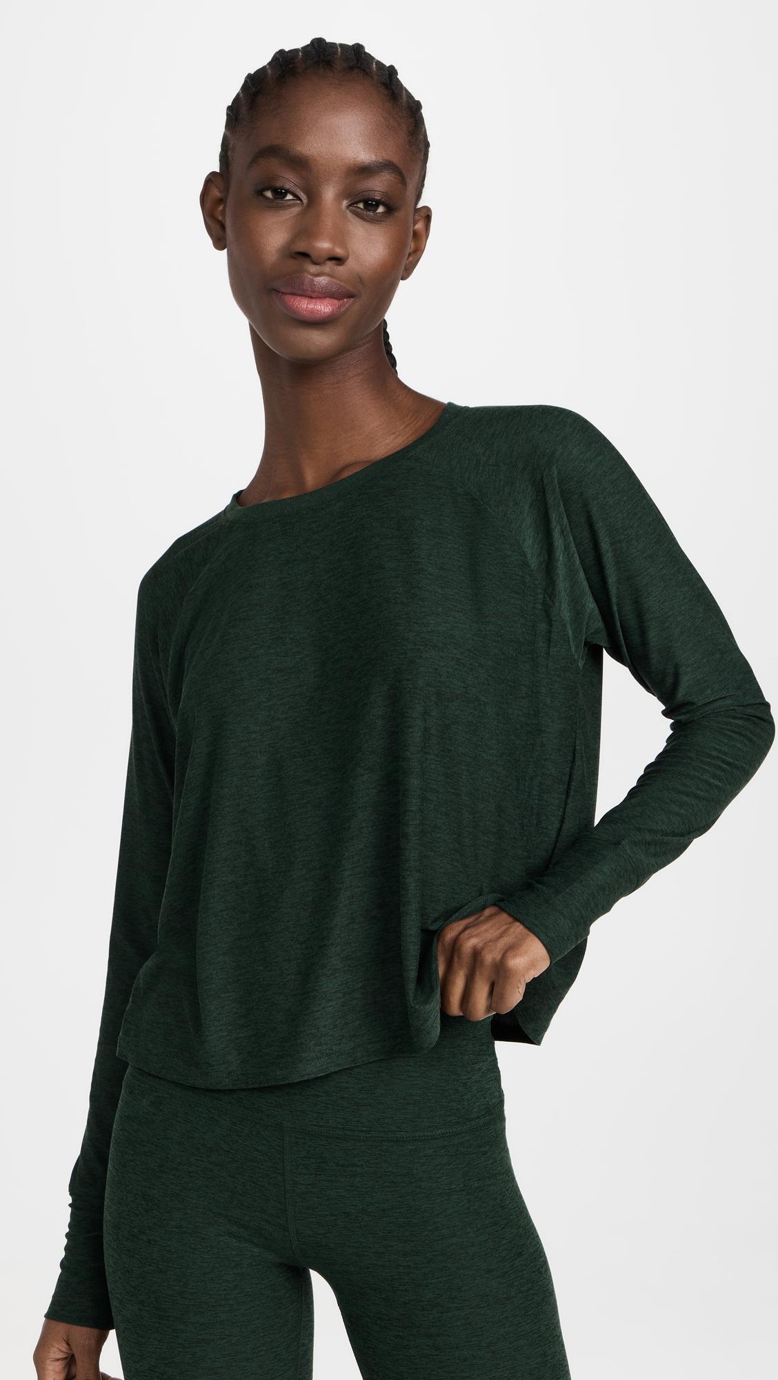 featherweight daydreamer pullover tee