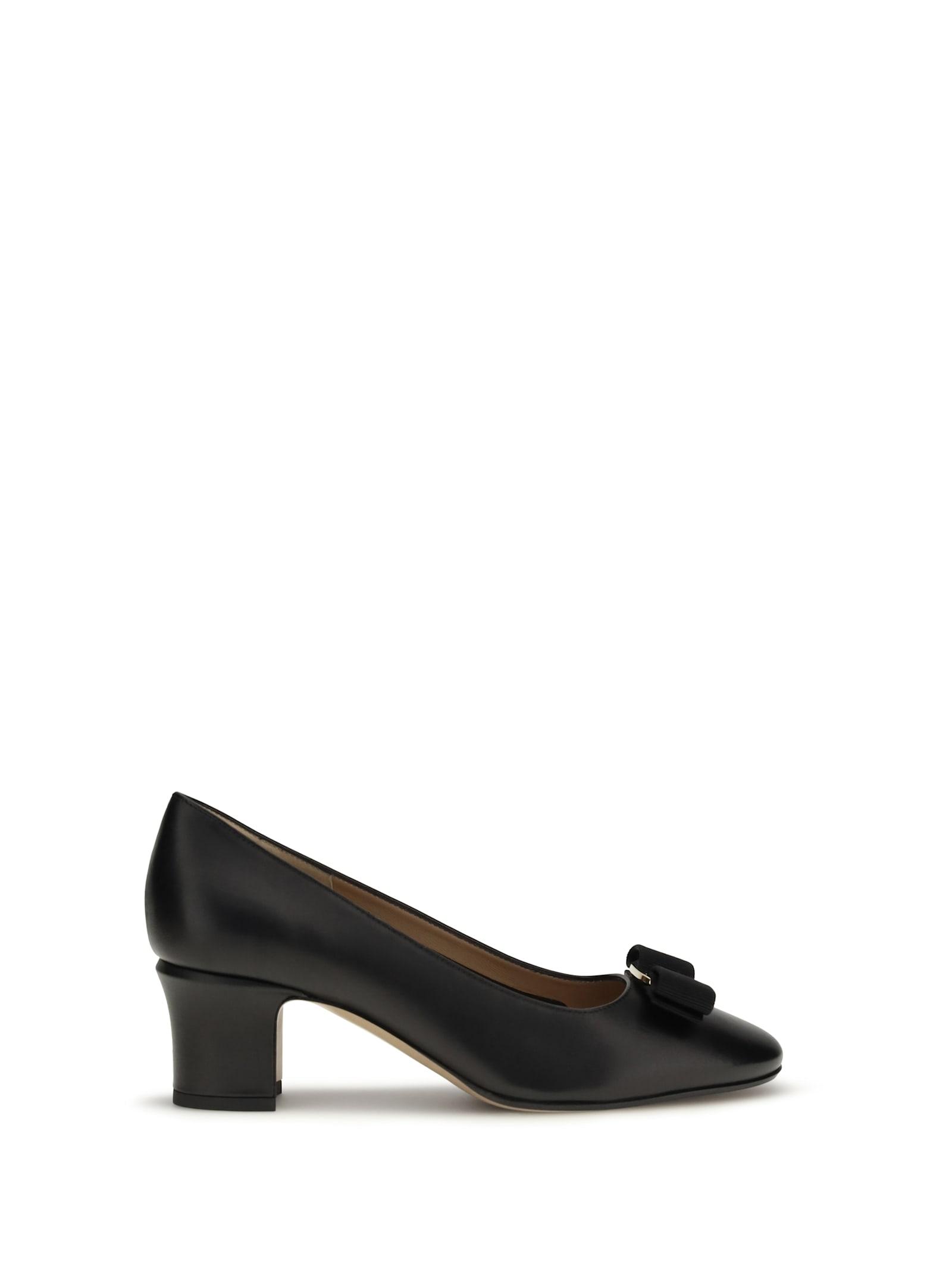ferragamo fiocco vera pumps