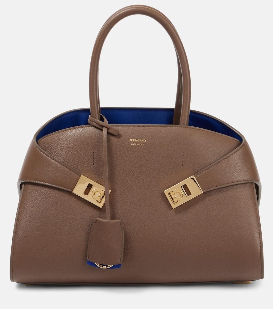 ferragamo hug medium leather tote bag