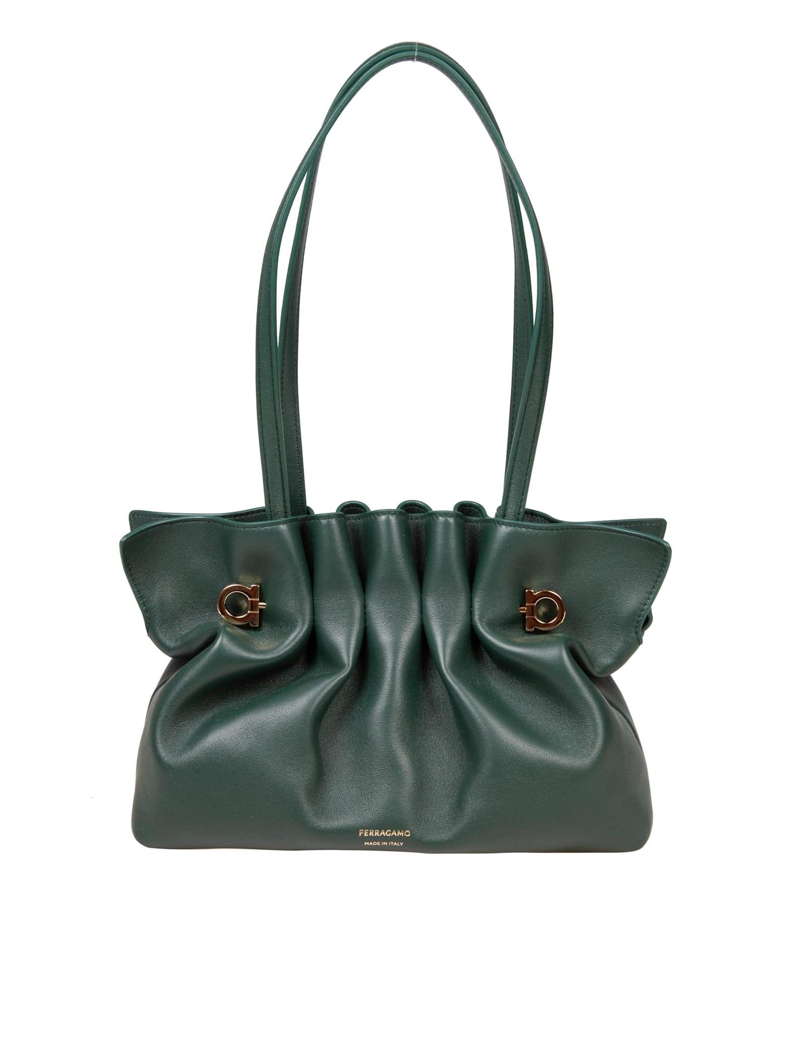 ferragamo soft bag s shoulder bag in nappa, green