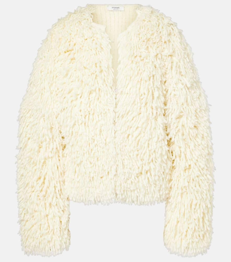 fforme van fringed wool