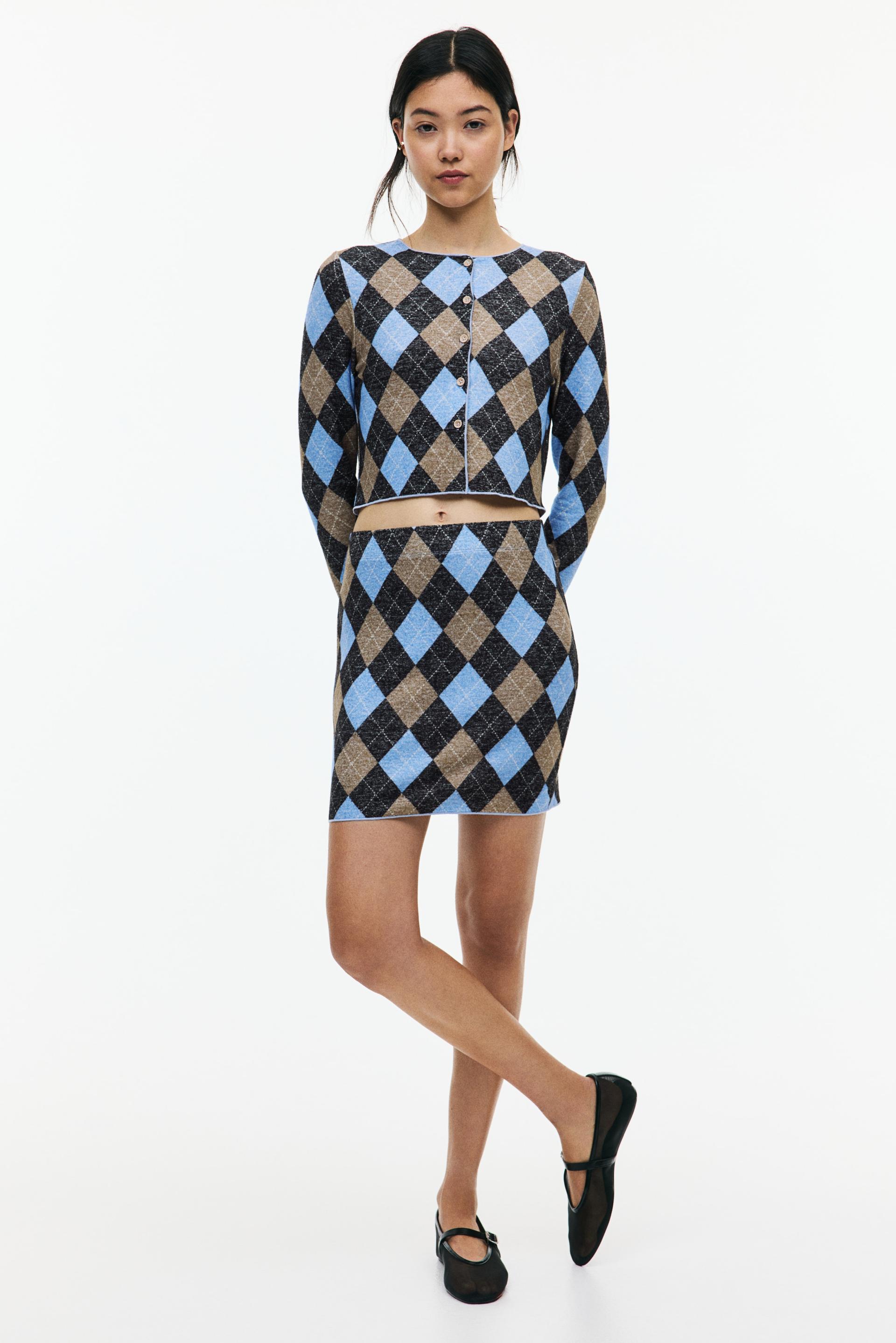 fine-knit mini skirt