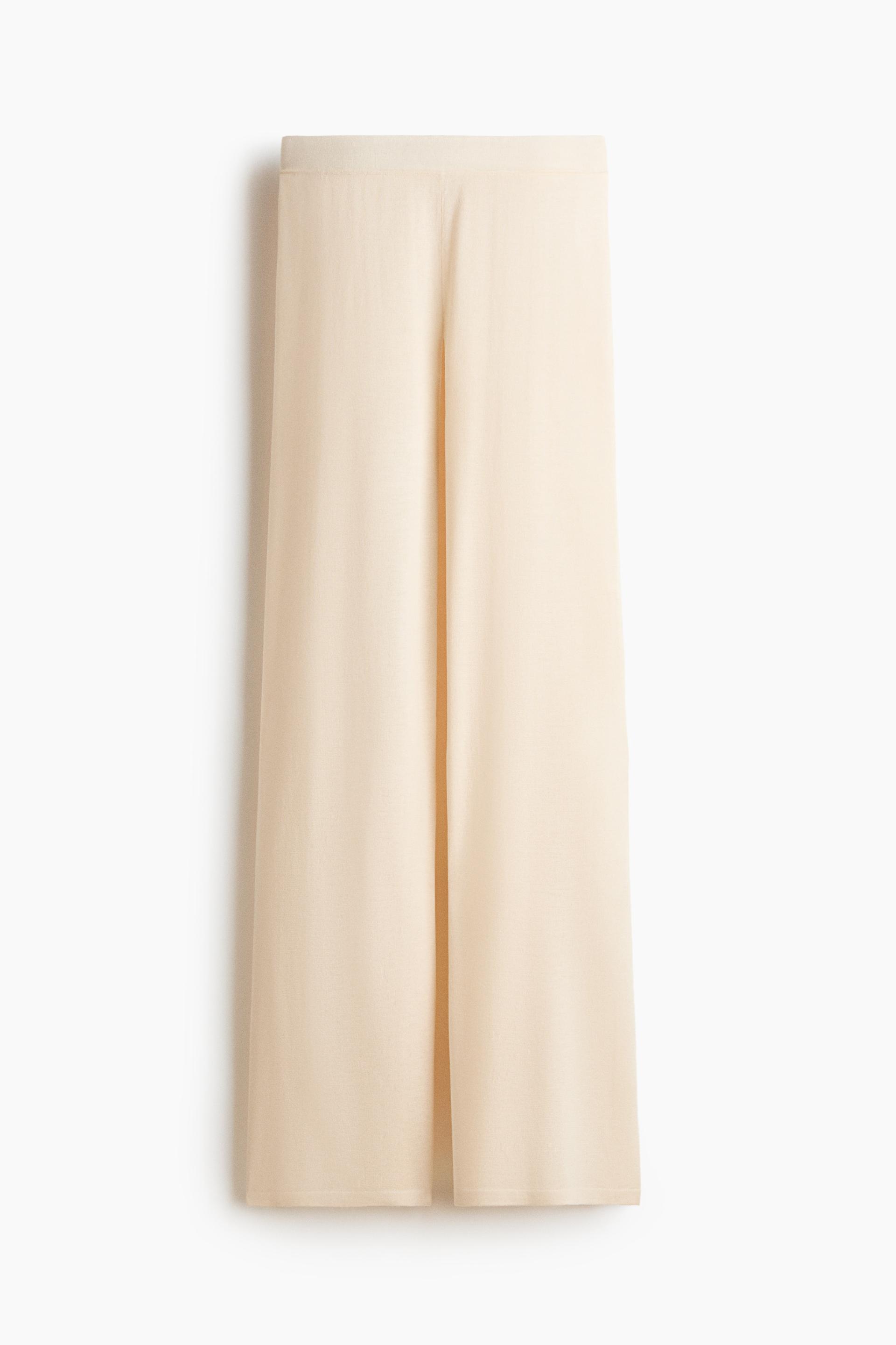 fine-knit trousers