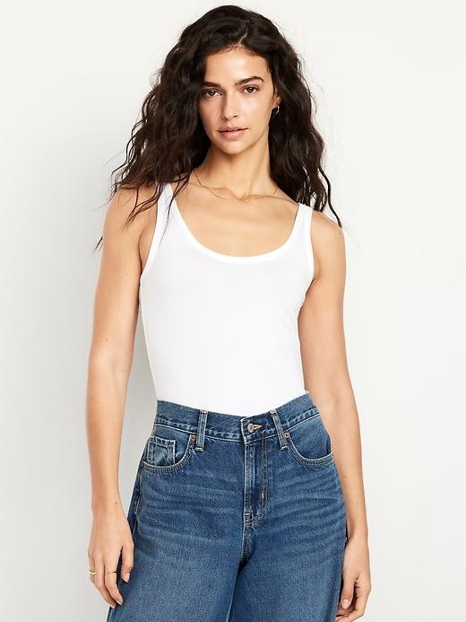 first-layer scoop-neck tank top