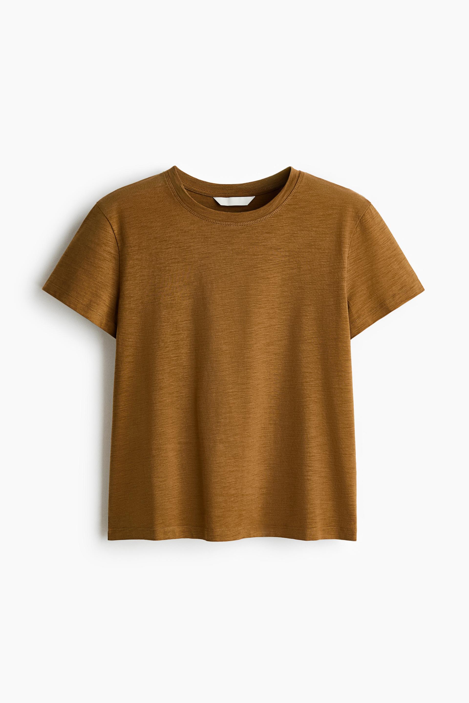 fitted t-shirt