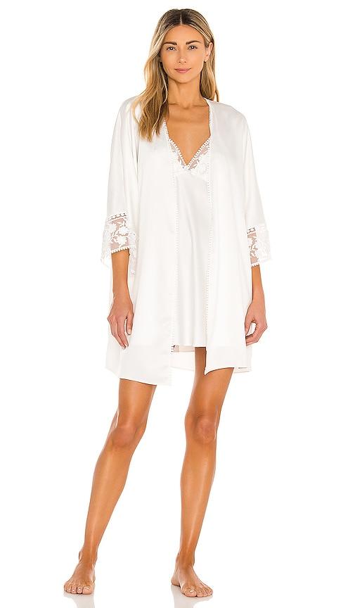 flora nikrooz kylie robe in ivory.