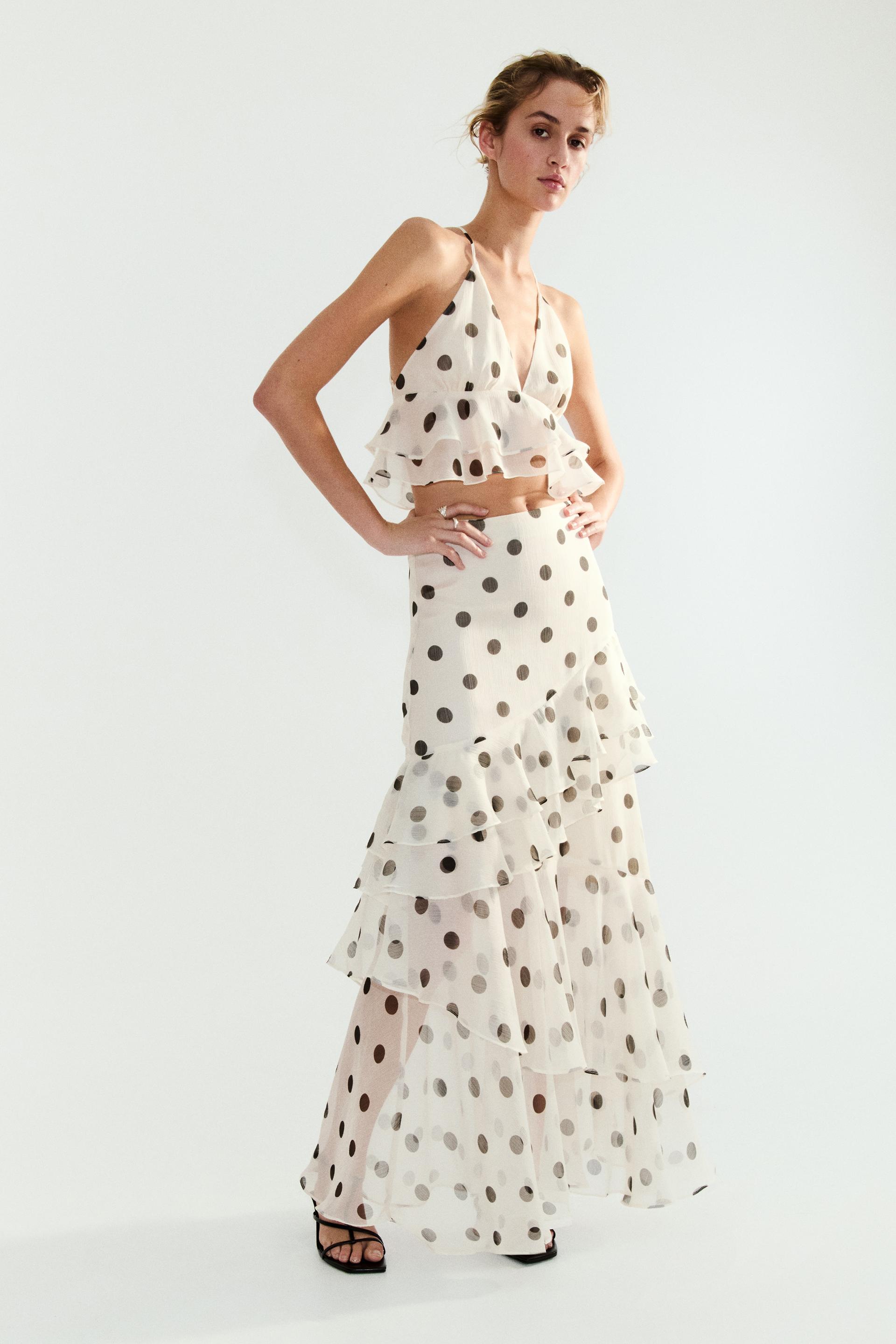 flounced skirt