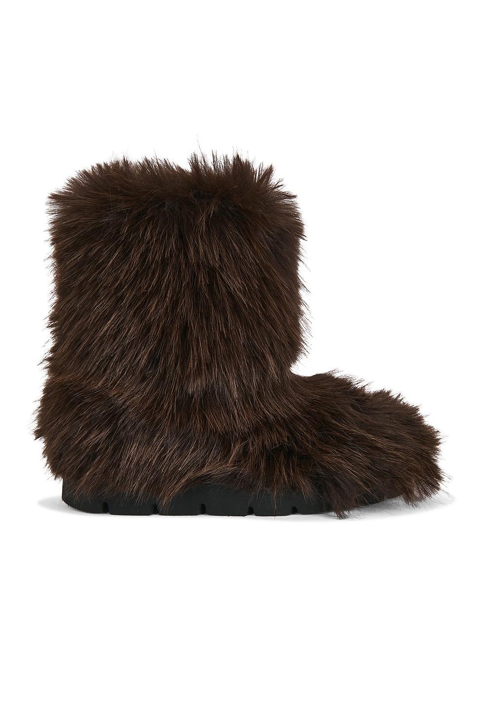 fluffy flat boot