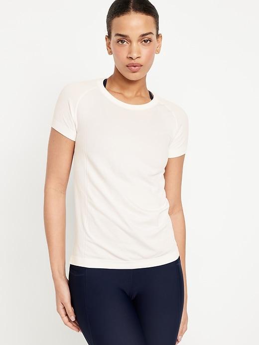 fluid seamless fitted t-shirt