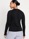 fluid seamless fitted top
