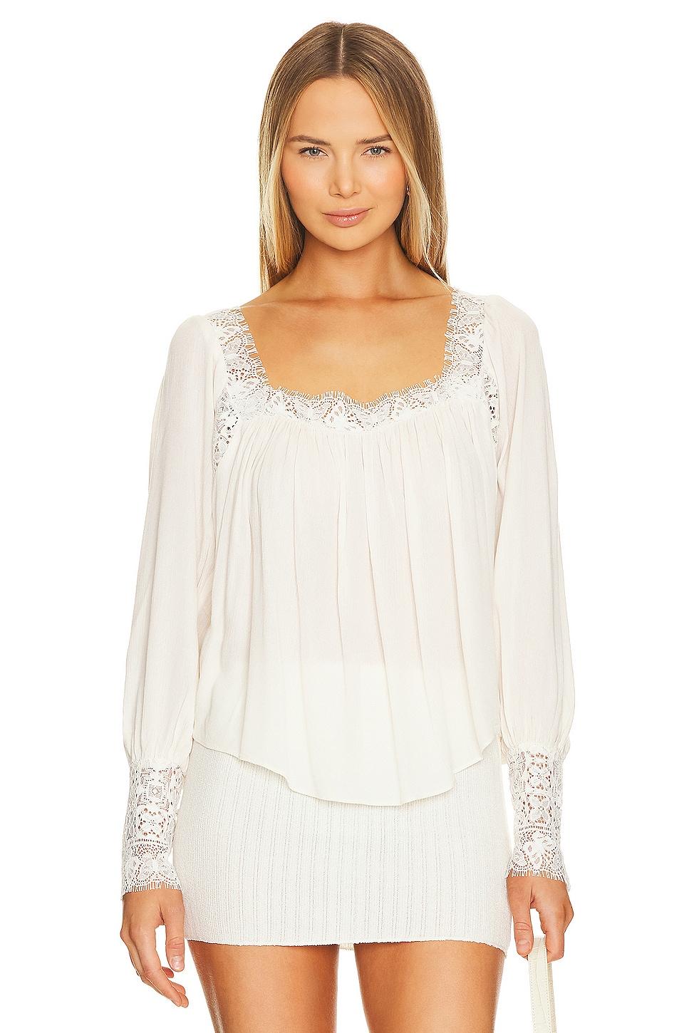 flutter by top in ivory