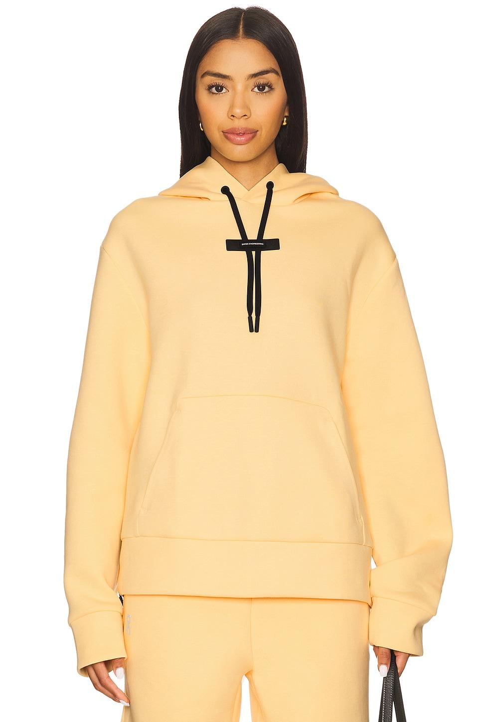 focus tech hoodie
