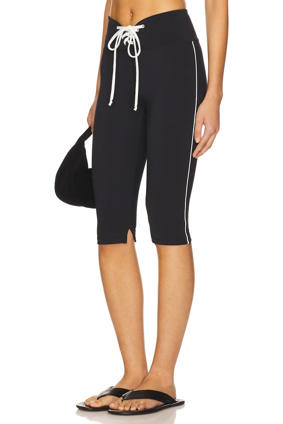 football capri legging