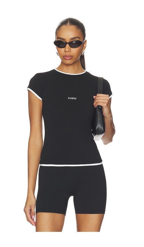 form layering tee in black.