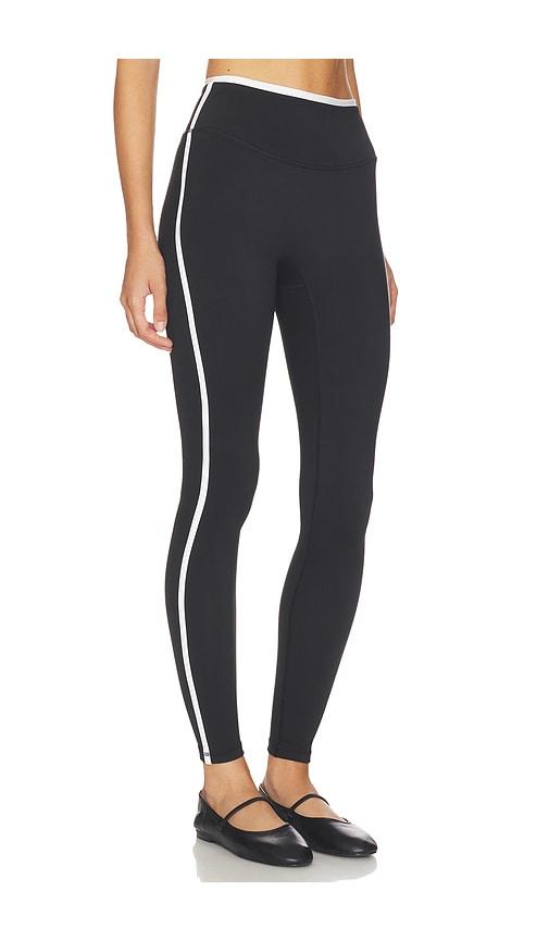 form two tone leggings in black.