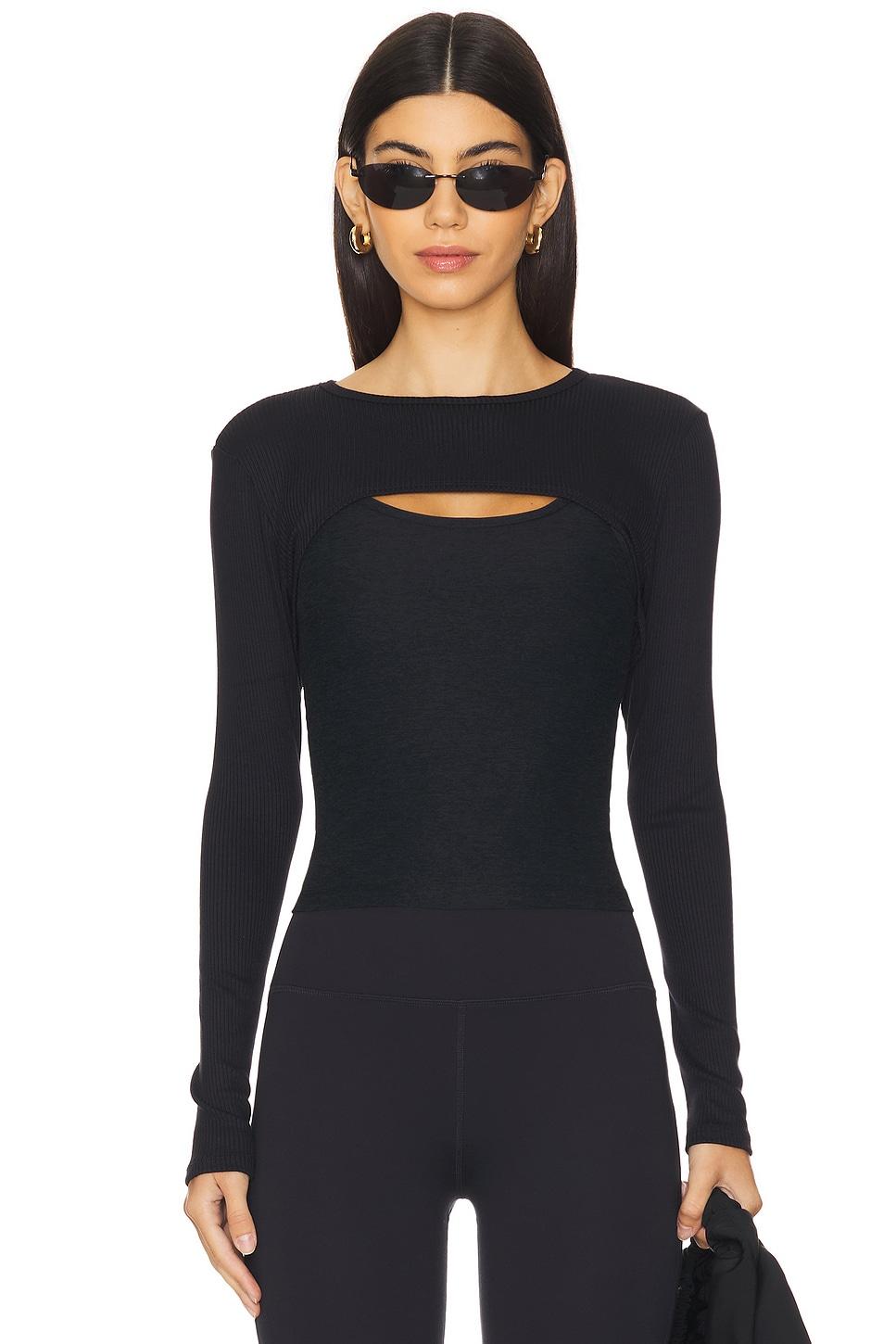 formation shrug