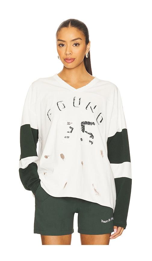 found distressed team tee in ivory.
