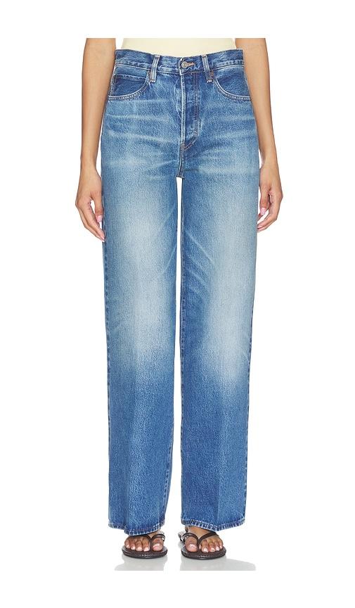 frame the collegiate in blue.