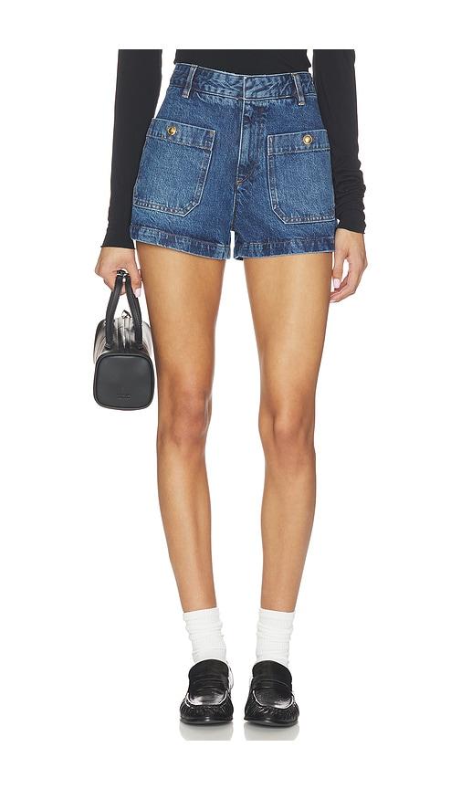 frame the cruise short in blue.