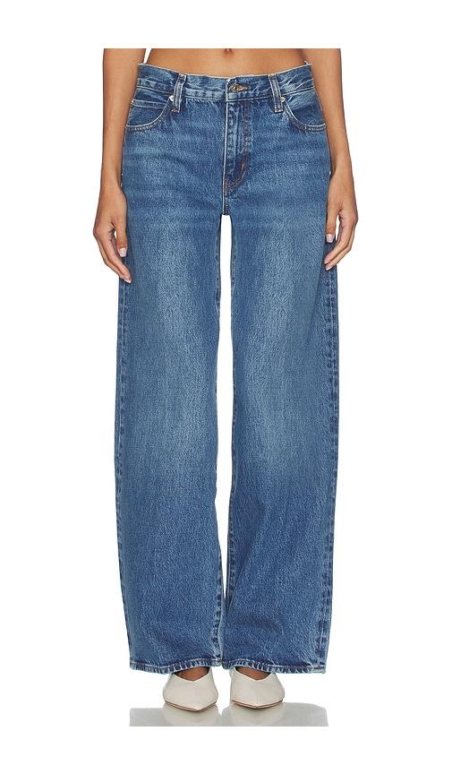 frame the stroll jeans in blue.