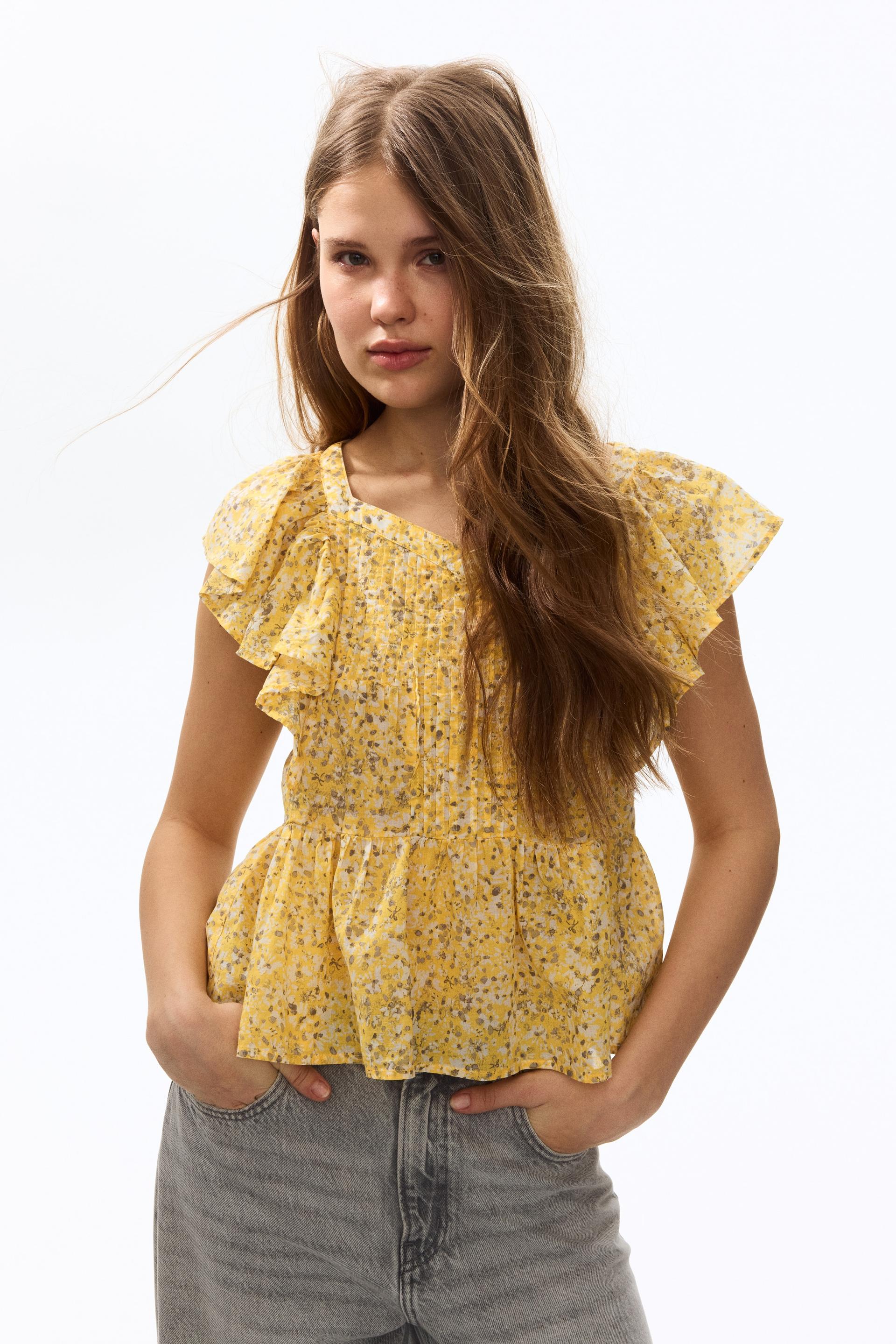 frill-trimmed cotton top