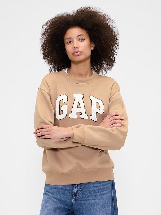gap logo sweatshirt
