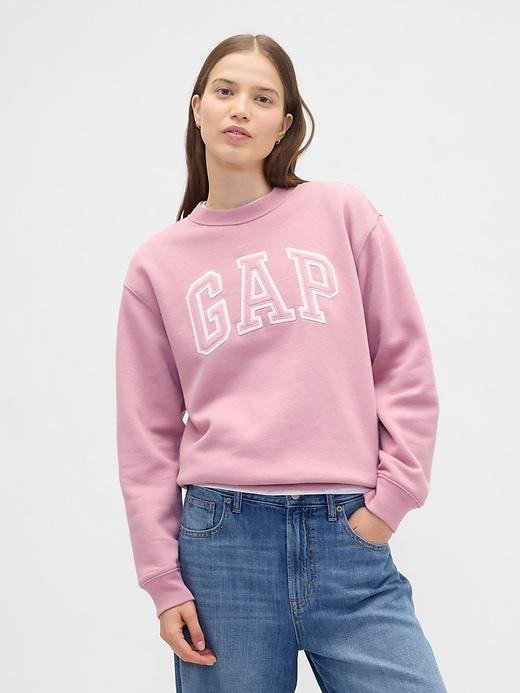 gap logo sweatshirt