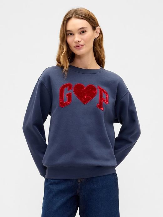 gap logo sweatshirt