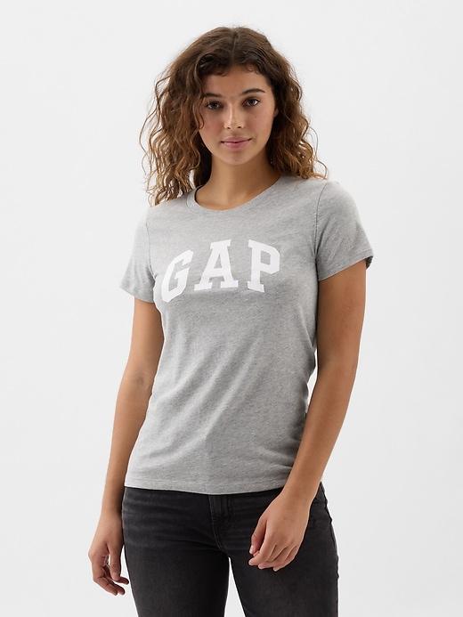 gap logo t-shirt